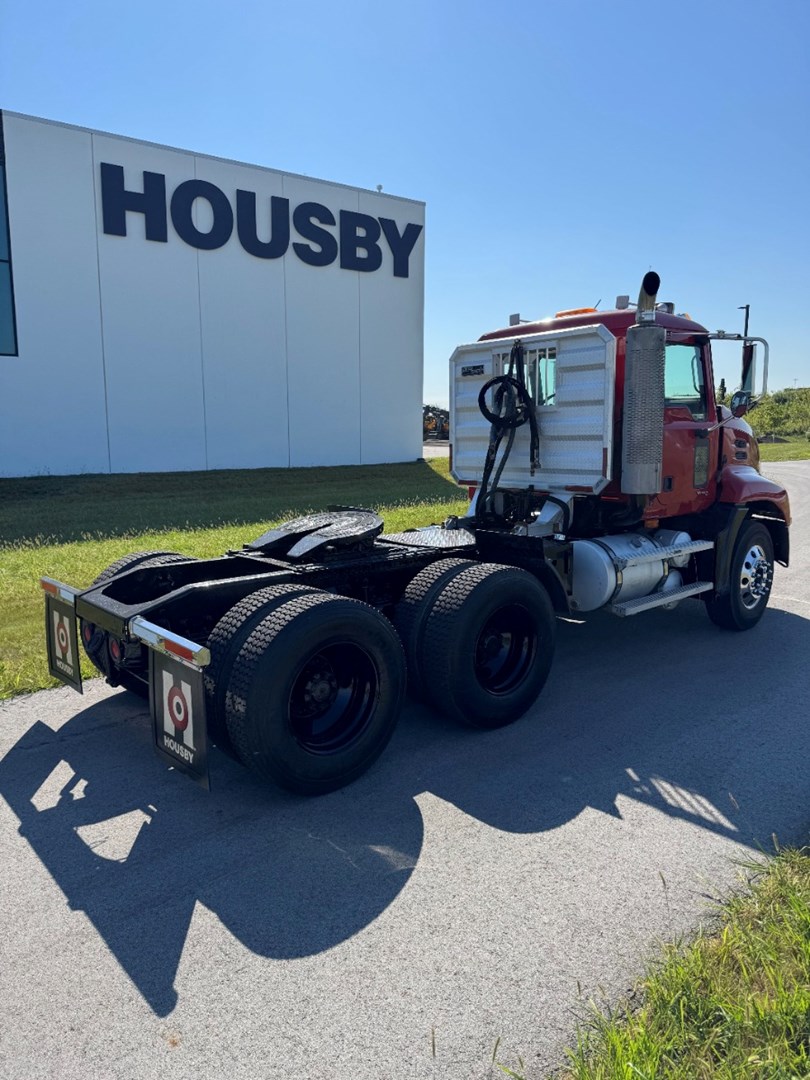 2007 MACK CXN613 - USED TRUCKS DAY CAB - image 6